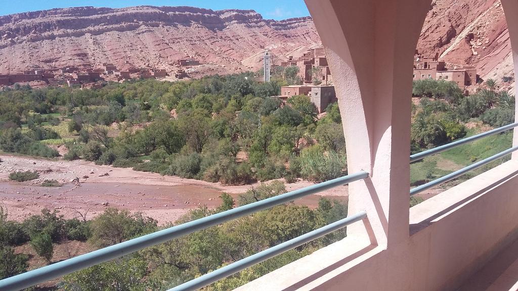 La Maison d'Hôtes Les Grôttes Ait Benhaddou Exterior foto